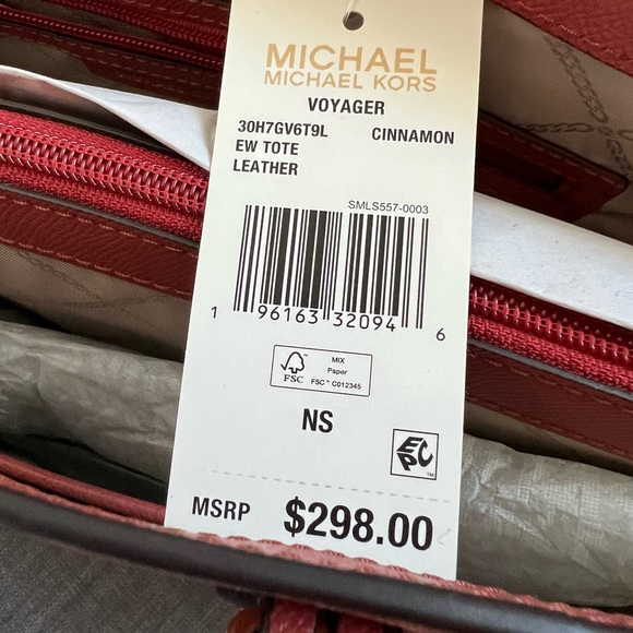 NWT MICHAEL KORS VOYAGER EW TOTE HANDBAG - Picture 8 of 8